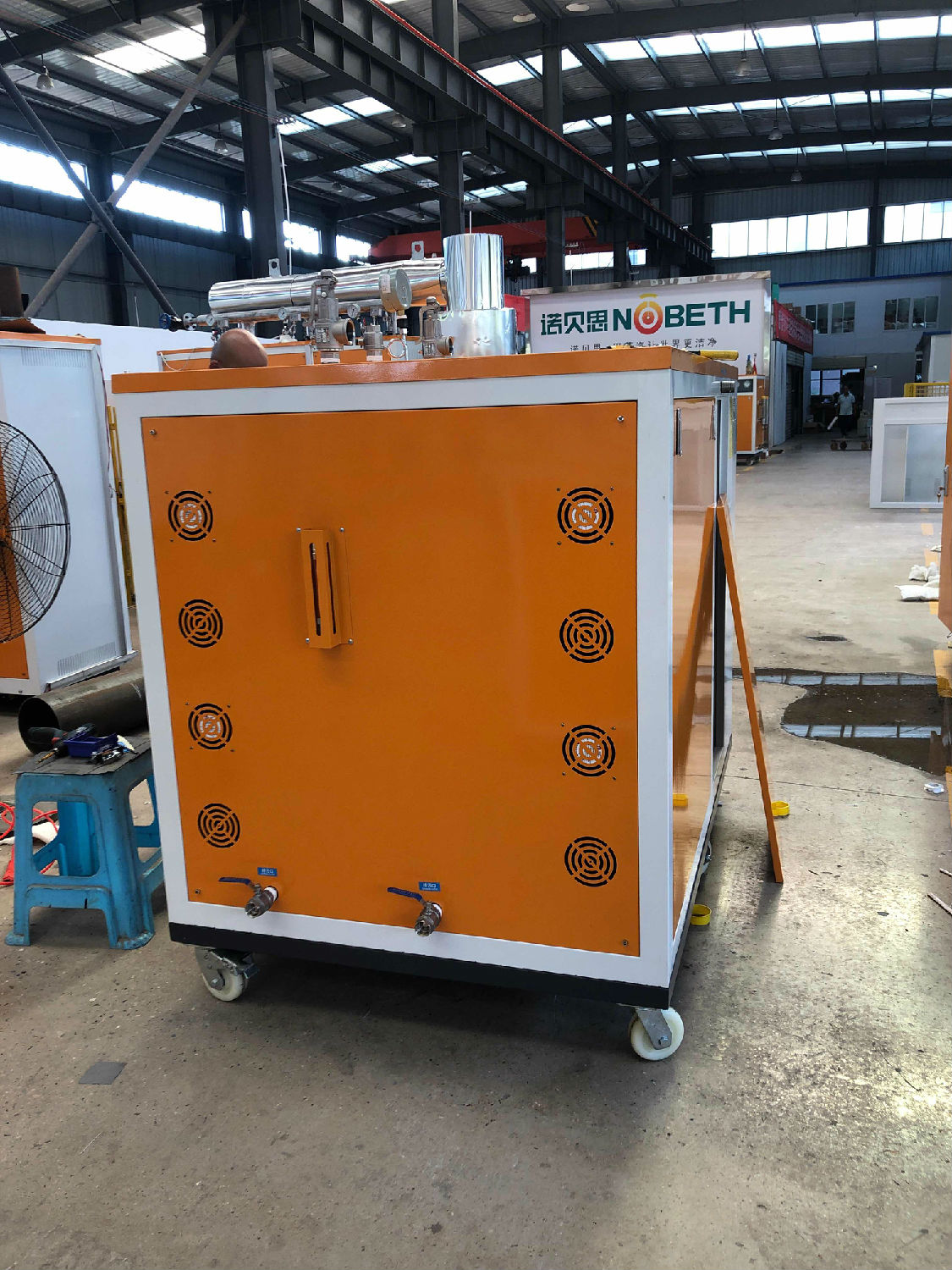 定製PLC實驗研究蒸汽發生器進行試機中，糖心VLOG免费版污出廠前每一款設備都會進行試機處理，確保蒸汽設備到客戶手上都是沒有問題的產品